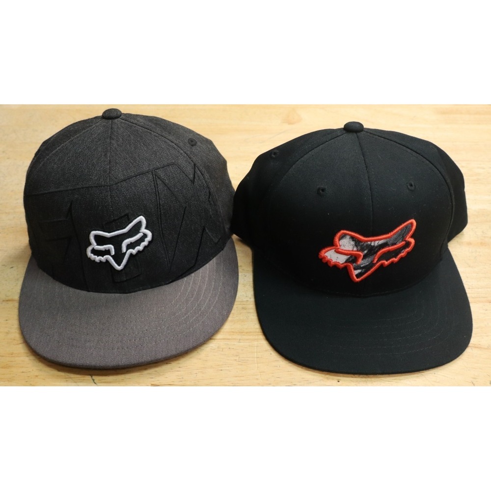 Lot of 2 Fox Racing Hat Cap Black Gray Snap Back 7 1/4 5/8 Fitted Karrera